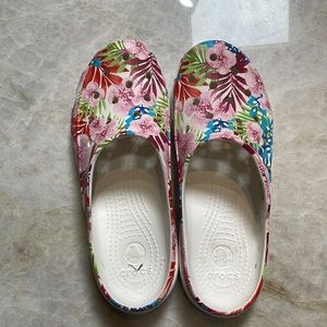 Women’s floral crocs